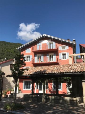 Les Terres Rouges 06 Bed & Breakfast Guillaumes Ngoại thất bức ảnh