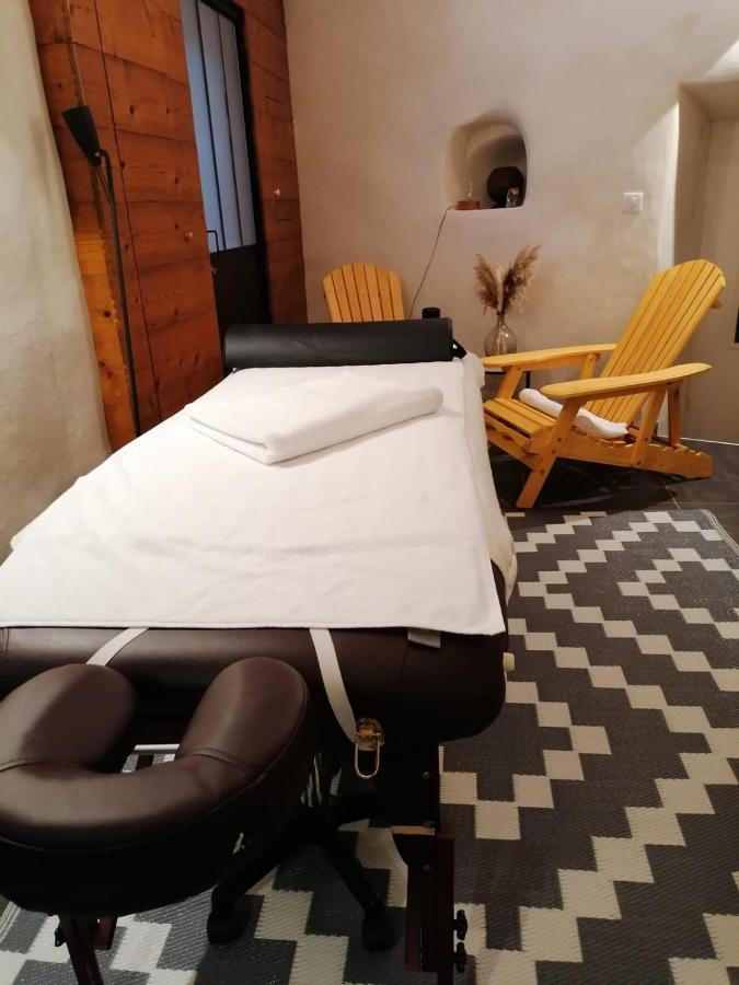 Les Terres Rouges 06 Bed & Breakfast Guillaumes Ngoại thất bức ảnh