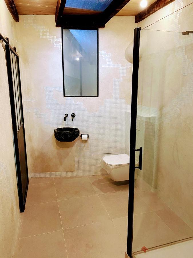Les Terres Rouges 06 Bed & Breakfast Guillaumes Ngoại thất bức ảnh